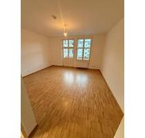 1-Zimmer Wohnung m. Küche und Balkon in Toplage (Uni Köln)