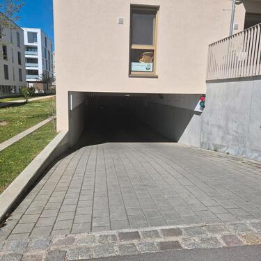 Foto - Tiefgaragen Stellplatz zum Mieten