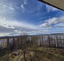 Familien-Wohnung mit Aufzug!! - 321,00&nbsp;EUR Kaltmiete, ca.&nbsp; 56,29&nbsp;m&sup2; in Hohenstein-Ernstthal (PLZ: 09337)