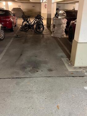 Foto - Tiefgaragenstellplatz Solln zu vermieten - kein Duplex