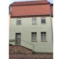 Haus in attraktiver Lage in Wolmirstedt zu vermieten