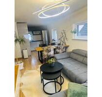 Stilvoll möblierte All-Inclusive 2-Zimmer-Whg. mit Dachterrasse - Regensburg Konradsiedlung