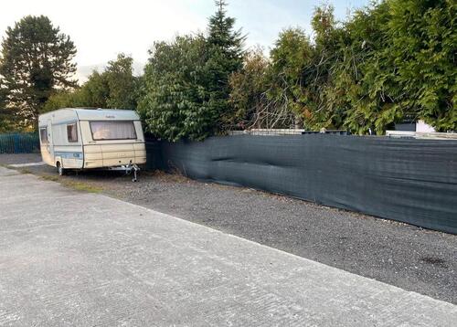 Foto - Stellplatz für Auto, Wohnwagen - 50,00&nbsp;EUR Miete,