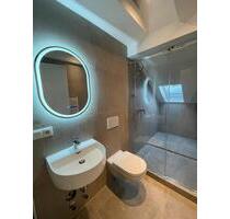 Kernsanierte 3-Zi. Altbauwohnung mit hohen Decken - Offenbach am Main Kernsanierte 3-Zi. Altbauwohnung mit hohen Decken - Offenbach am Main