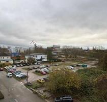 PKW-Stellplätze in Rostock nähe KTV zu vermieten