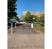 Außenstellplatz auf dem Garagendeck Darmstadt-Kranichstein