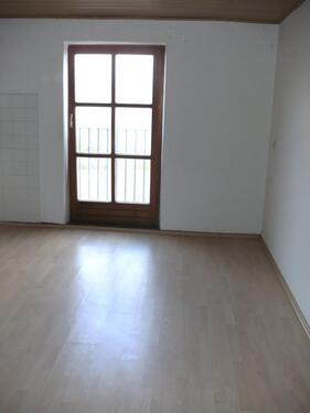Foto - Große Wohnung mit Balkon und EBK in KEH-Hohenpfahl