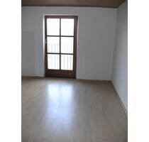 Große Wohnung mit Balkon und EBK in KEH-Hohenpfahl - Kelheim