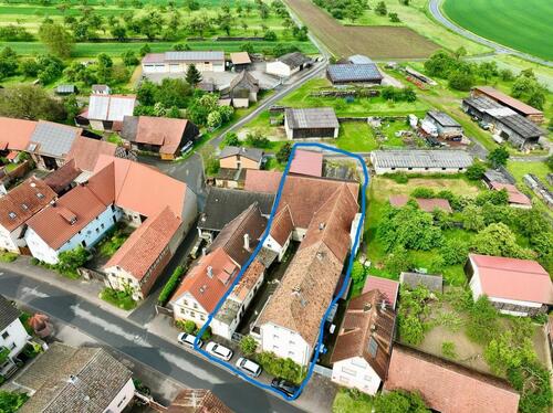 Foto - Hofstelle mit Wohnhaus - 270.000,00&nbsp;EUR Kaufpreis, ca.&nbsp; 210,00&nbsp;m&sup2;