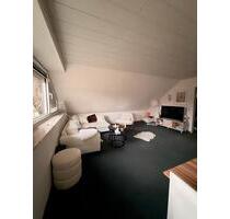 2,5-Zimmer-Wohnung mit Einbauküche und Garten - Isernhagen