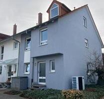 Gemütliches Reihenendhaus mit Garten und Garage in Neulußheim