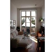 Schöne 2-Zimmerwohnung mit großem Südwest-Balkon und Keller - Berlin Lichtenberg