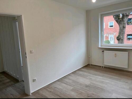 Foto - „Wohnung zu vermieten – nur für Festangestellte