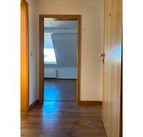 Charmante 2,5 Zimmer Dachgeschoßwohnung in Duisburg Hochfeld