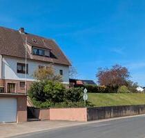 Wohnhaus mit großem Garten und viel Grün auf zwei Flurstücken - Werneck
