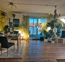 Klimatisierte Maisonette Wohnung 3 ZKB, Balkon, EBK, TG Parkplatz - Frankenthal (Pfalz)