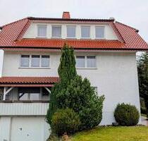 Attraktives Dreifamilienhaus - 398.000,00&nbsp;EUR Kaufpreis, ca.&nbsp; 228,00&nbsp;m&sup2; in Hüllhorst (PLZ: 32609)