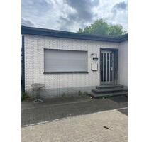 Halle mit Büro • ebenerdig • Stellplätze • WC vorhanden - Oberhausen Borbeck