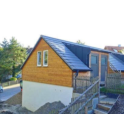 Foto - Heller Lager- Hobbyraum mit Fenster – 16 m²