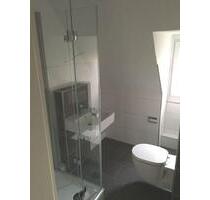 *** Charmante DG-Wohnung in Schlossnähe! *** - Essen Stadtbezirk IV