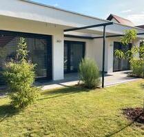 Bungalow für Familien oder altersgerechtes Wohnen (provisionsfrei - Neumarkt in der Oberpfalz Altenhof