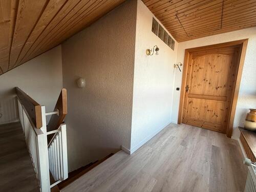 Foto - 2-Zimmer Dachgeschosswohnung - 900,00&nbsp;EUR Kaltmiete, ca.&nbsp; 65,00&nbsp;m&sup2;