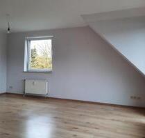 Dachgeschosswohnung mit Stellplatz und EBK in Lutter zu vermieten - Bockenem