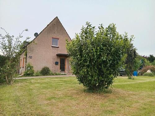 Foto - Haus mit Garten in bevorz. Wohngegend