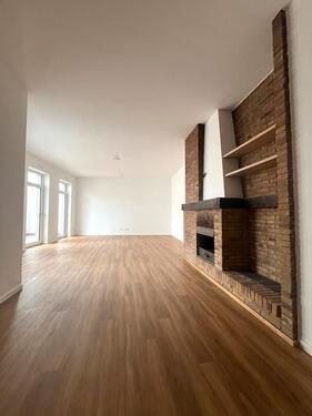 Foto - Hochwertig sanierte 3ZKB Wohnung im Erstbezug mit Terrasse