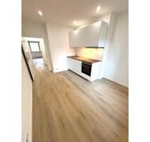 Kernsanierte 1,5-Zimmer Wohnung mit Einbauküche und Waschtrockner - Düsseldorf Stadtmitte