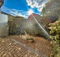 Großzügige Erdgeschossmaisonette mit separater Souterrain-Einheit & privatem Aufzug - Heidelberg Neuenheim