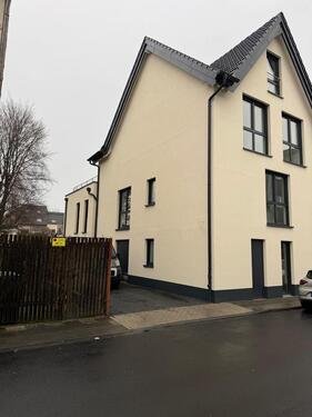 Foto - Erstbezug! 3 Zi.- Whg. im Erdgeschoss - 73m² mit Terrasse, Keller