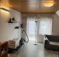 2-Zimmer DG Wohnung mit Balkon und EBK in Stuttgart Plieningen 2-Zimmer DG Wohnung mit Balkon und EBK in Stuttgart Plieningen