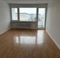**schöne einzugsbereite Wohnung mit Platz für die ganze Familie ~ mit BALKON** - Minden Bölhorst
