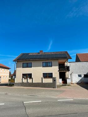 Foto - Gepflegtes 1-2-Familienhaus,Nebengebäude,landw.Hofstelle