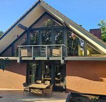 Helles Einfamilienhaus mit idyllischem Garten, courtagefrei - Hohnstorf (Elbe)