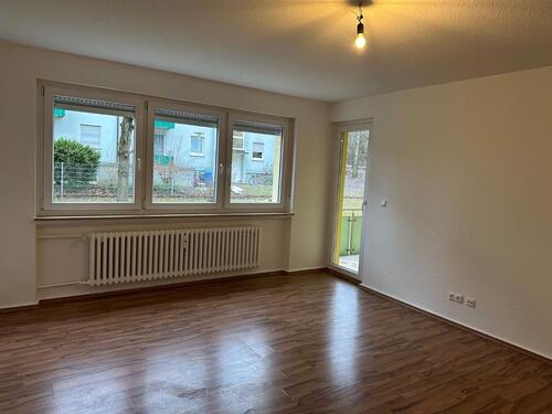 Foto - Renovierte 3-Zimmer-Wohnung - 670,00&nbsp;EUR Kaltmiete, ca.&nbsp; 74,50&nbsp;m&sup2;