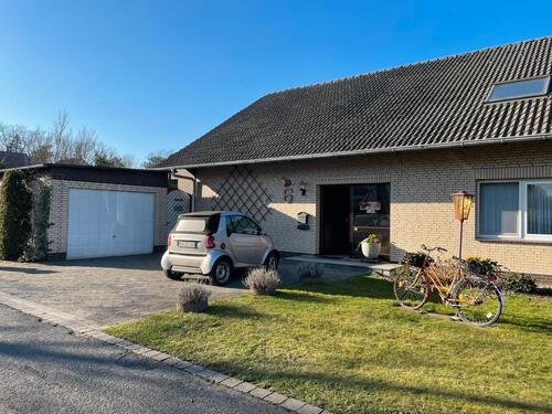 Foto - Attraktives Ein- bis Zweifamilienhaus DHH 230qm in Espelkamp