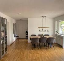 Helle 2-Zimmer-Wohnung mit Parkettboden, Balkon, Stellplatz - Aschaffenburg Damm