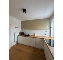 Sanierte 2,5-Zimmer-Wohnung in 22303 – Balkon, EBK, Einbauschrank - Hamburg Winterhude