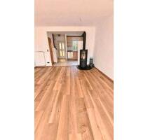 Reihenhaus in Elbnähe - 365.000,00&nbsp;EUR Kaufpreis, ca.&nbsp; 84,00&nbsp;m&sup2; in Wedel (PLZ: 22880)
