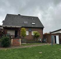 Freistehendes Ein-Mehrfamilienhaus mit großem Grundstück - Emmerich am Rhein