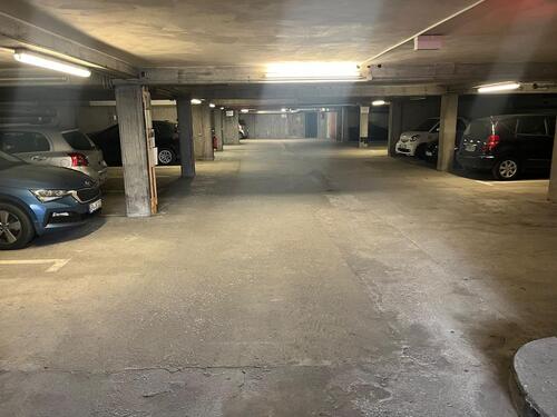 Foto - Tiefgaragen Stellplatz zu vermieten