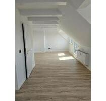 2-Raumwohnung mit Balkon ab sofort zu vermieten - Oberhausen Alstaden