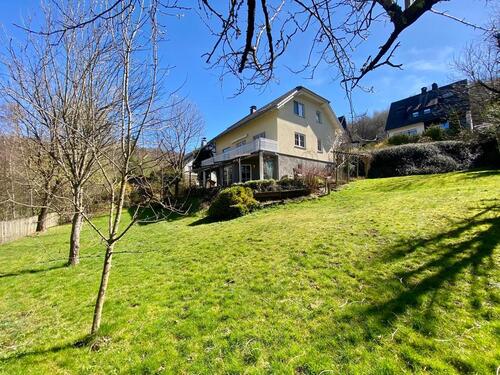 Foto - Mitten im Sauerland - Landhaus mit Einliegerwohnung