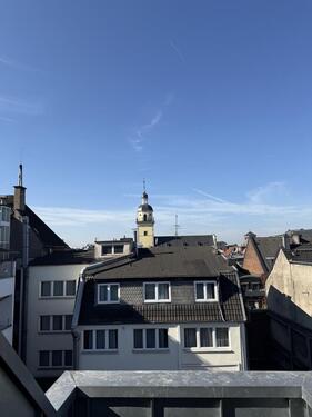 Foto - Über den Dächern der Altstadt- exklusive, vollmöblierte Wohnung im Herzen der Düsseldorfer Altstadt