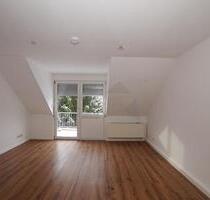 2-Raum-Wohnung mit Balkon, Tageslichtbad und Stellplatz - Zwickau