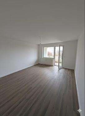 Foto - Sanierte 2 Zimmerwohnung, neues Bad, Balkon in H.- Wettbergen