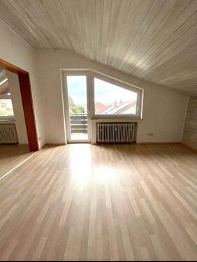 Foto - 3.5 Zimmer Dachgeschoßwohnung zur Miete in Pfinztal