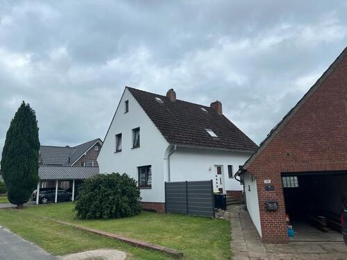 Foto - Zwei Familien Haus 2 separate Wohnungen Anlageobjekt + 3.Wohnung